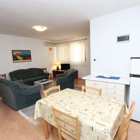 Apartments Lora 로비니 외부 사진