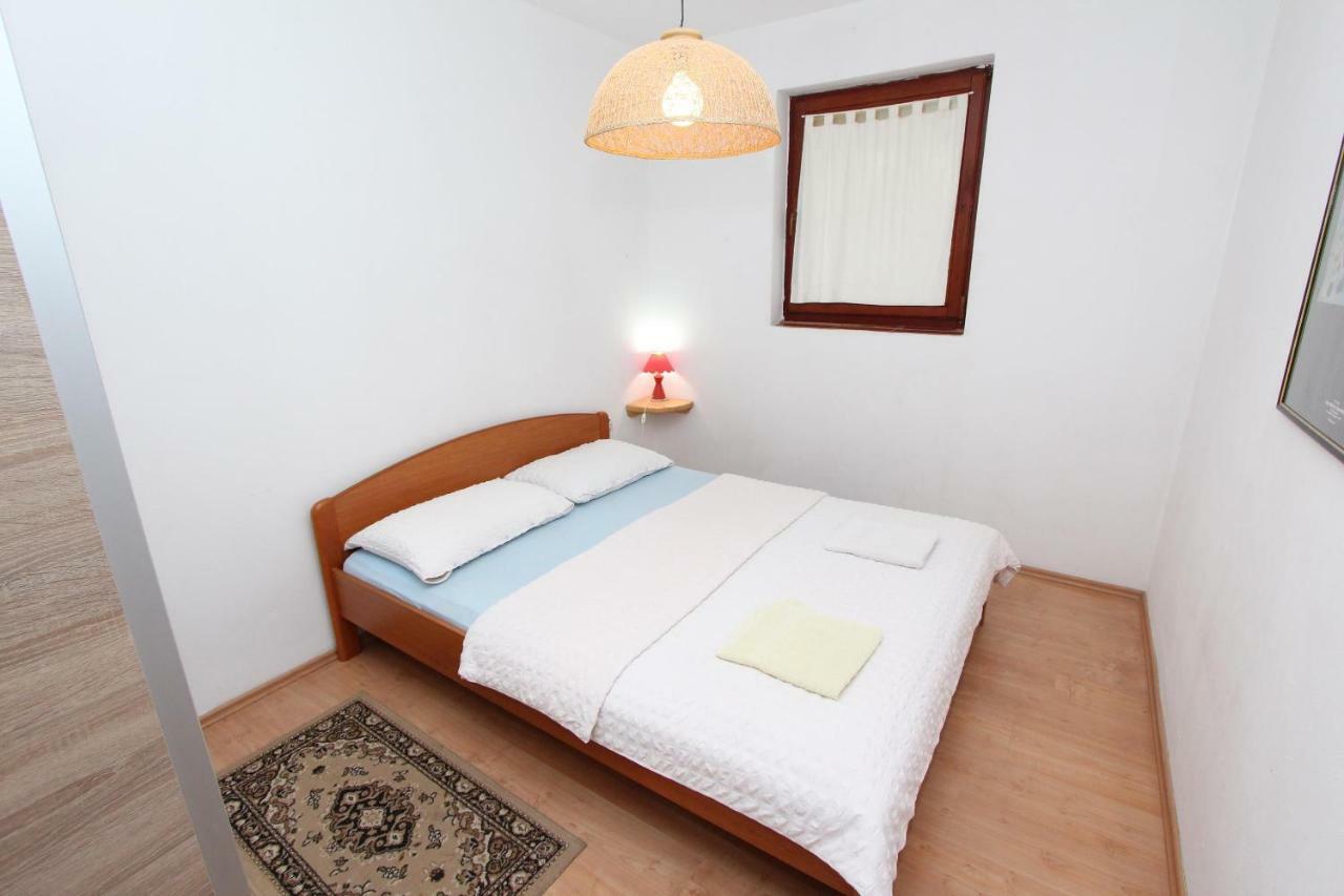 Apartments Lora 로비니 외부 사진