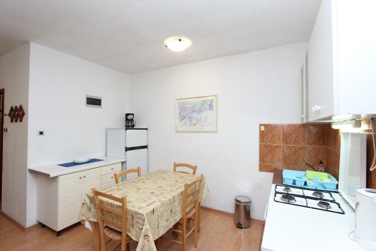 Apartments Lora 로비니 외부 사진