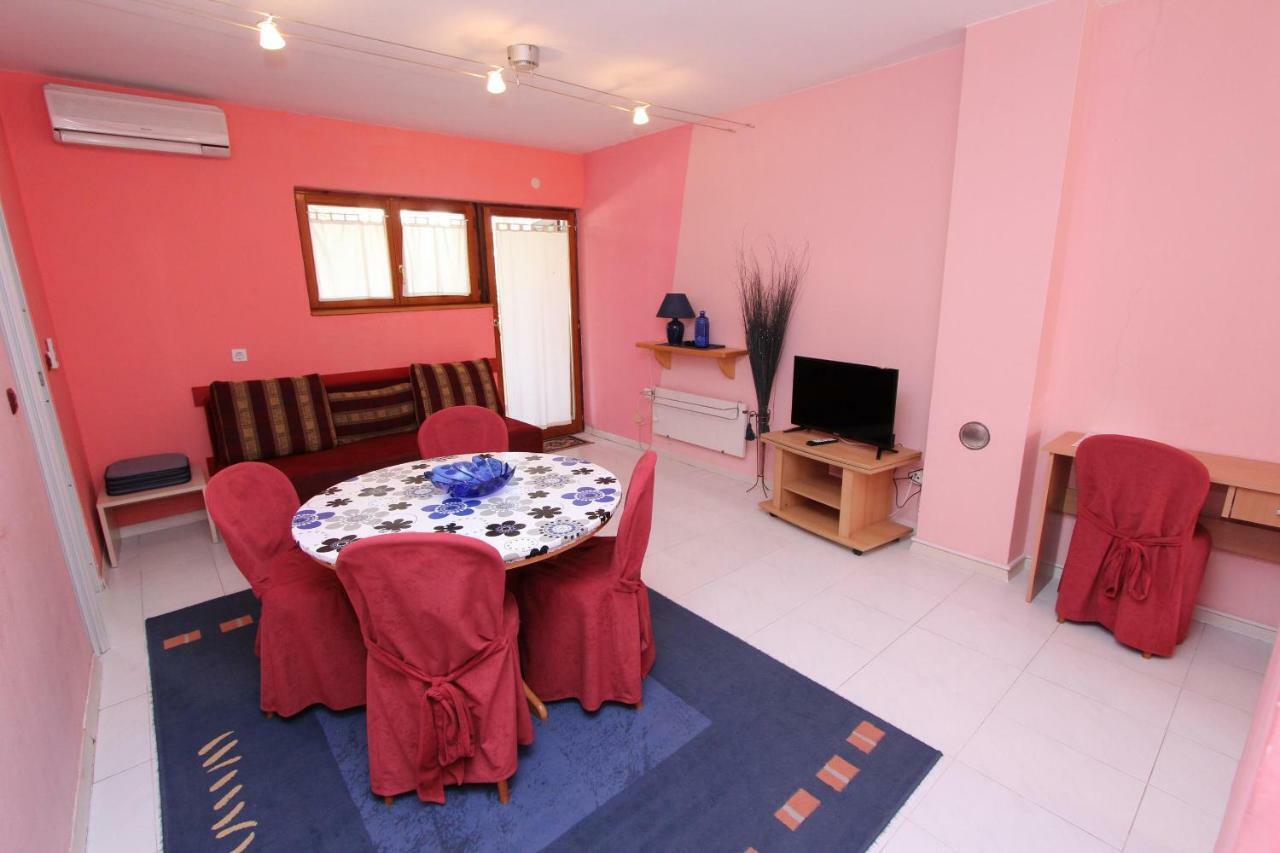 Apartments Lora 로비니 외부 사진