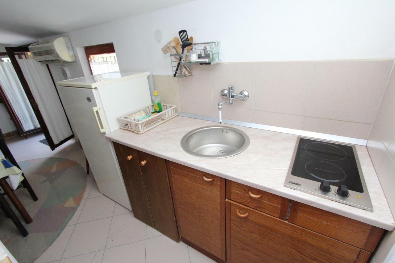 Apartments Lora 로비니 외부 사진