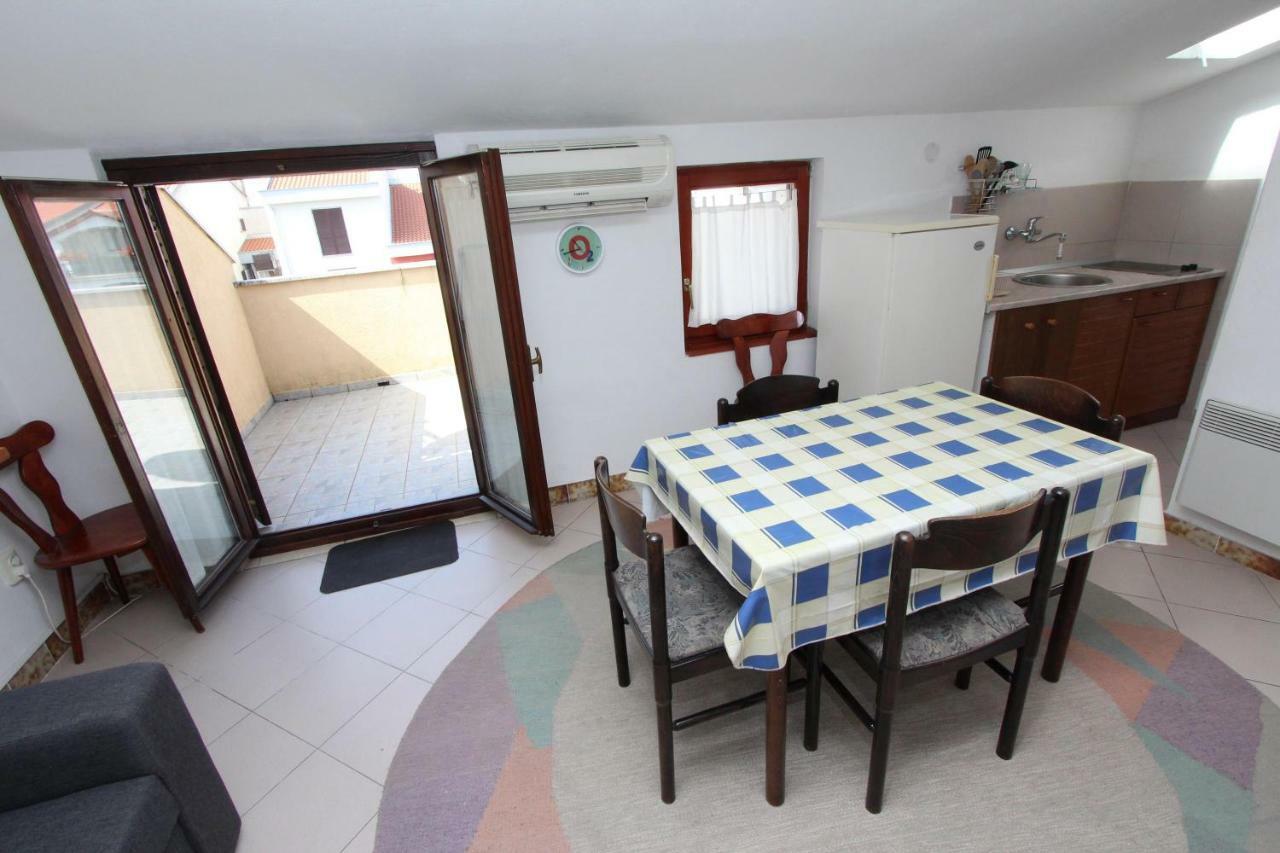Apartments Lora 로비니 외부 사진